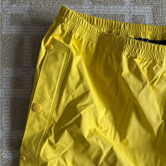 New Columbia Waterproof Nylon Shell Rain Pants Outdoor Fishing Camping Yellow XL - Picture 5 of 9